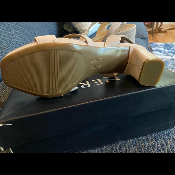 Naturalizer women's shoes - Picture 4 of 4